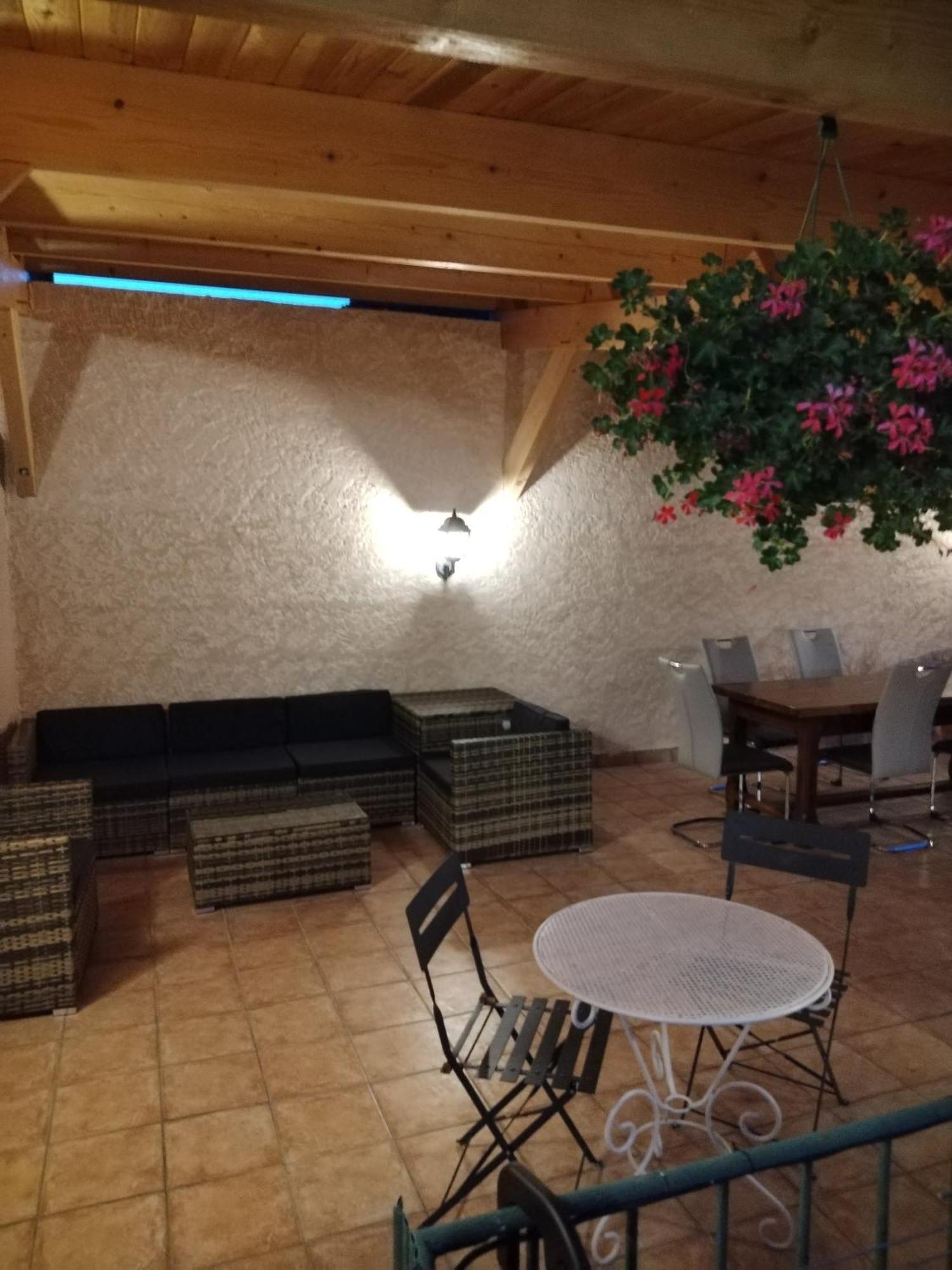 Rose Des Alpes Bed & Breakfast Serez Dış mekan fotoğraf